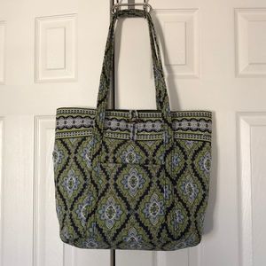 [Vera Bradley]